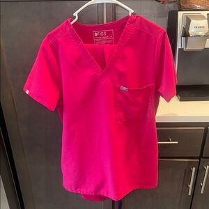 Figs Women's Pink Scrub Top & Bottoms